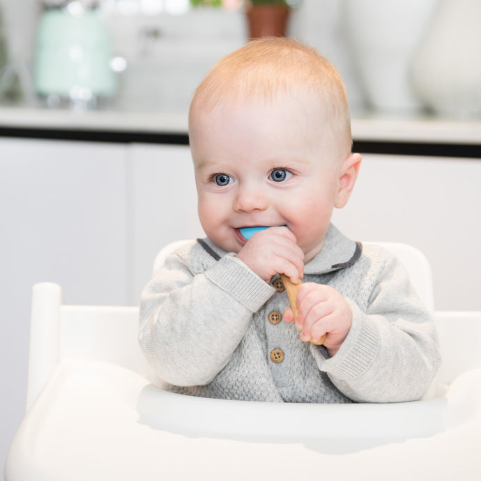 Annabel Karmel’s Top Weaning Tips: Spoon-led vs Baby-Led