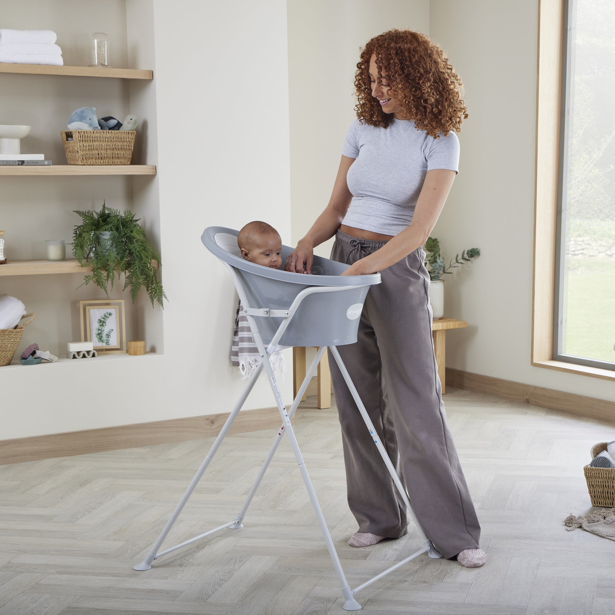 Shnuggle Baby Bath Stand Safely Raise your baby bath