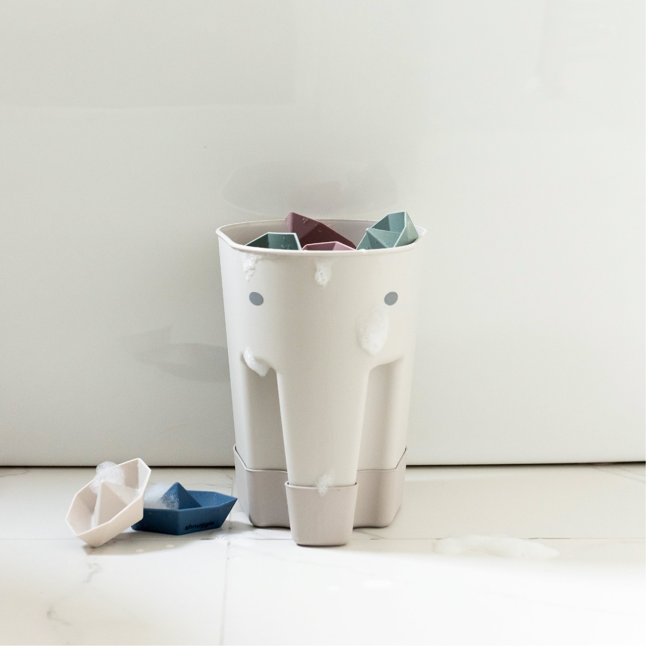Shnuggle Ellie Bath Toy Drying Caddy | Freestanding Baby & Toddler Bat